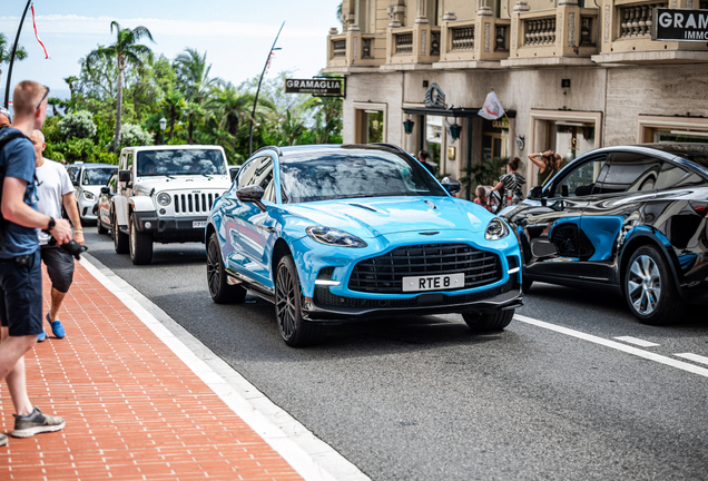 Aston Martin DBX707