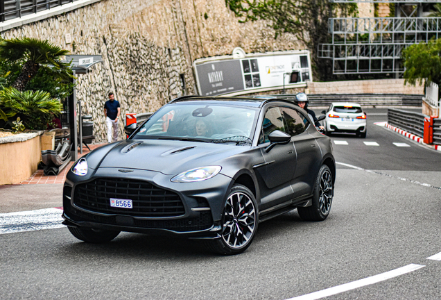 Aston Martin DBX707