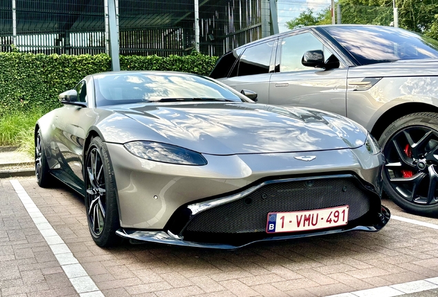 Aston Martin V8 Vantage 2018