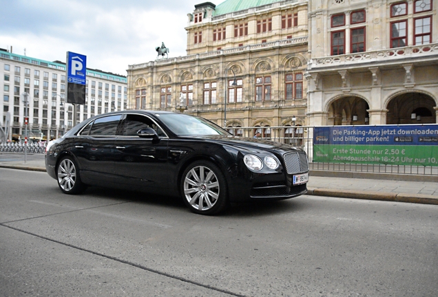 Bentley Flying Spur V8