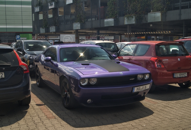 Dodge Challenger SRT-8 392