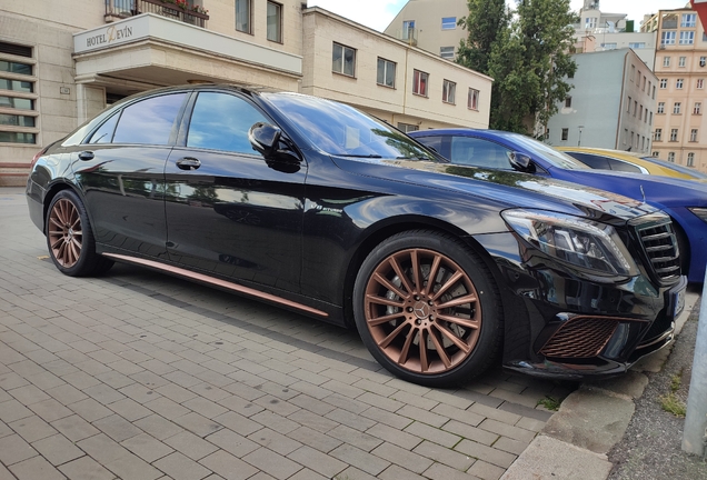 Mercedes-AMG S 63 V222