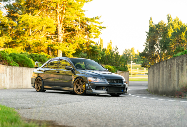 Mitsubishi Lancer Evolution VII RalliArt