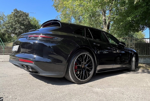 Porsche 971 Panamera GTS Sport Turismo