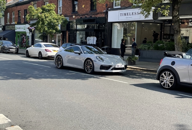 Porsche 992 Carrera 4S