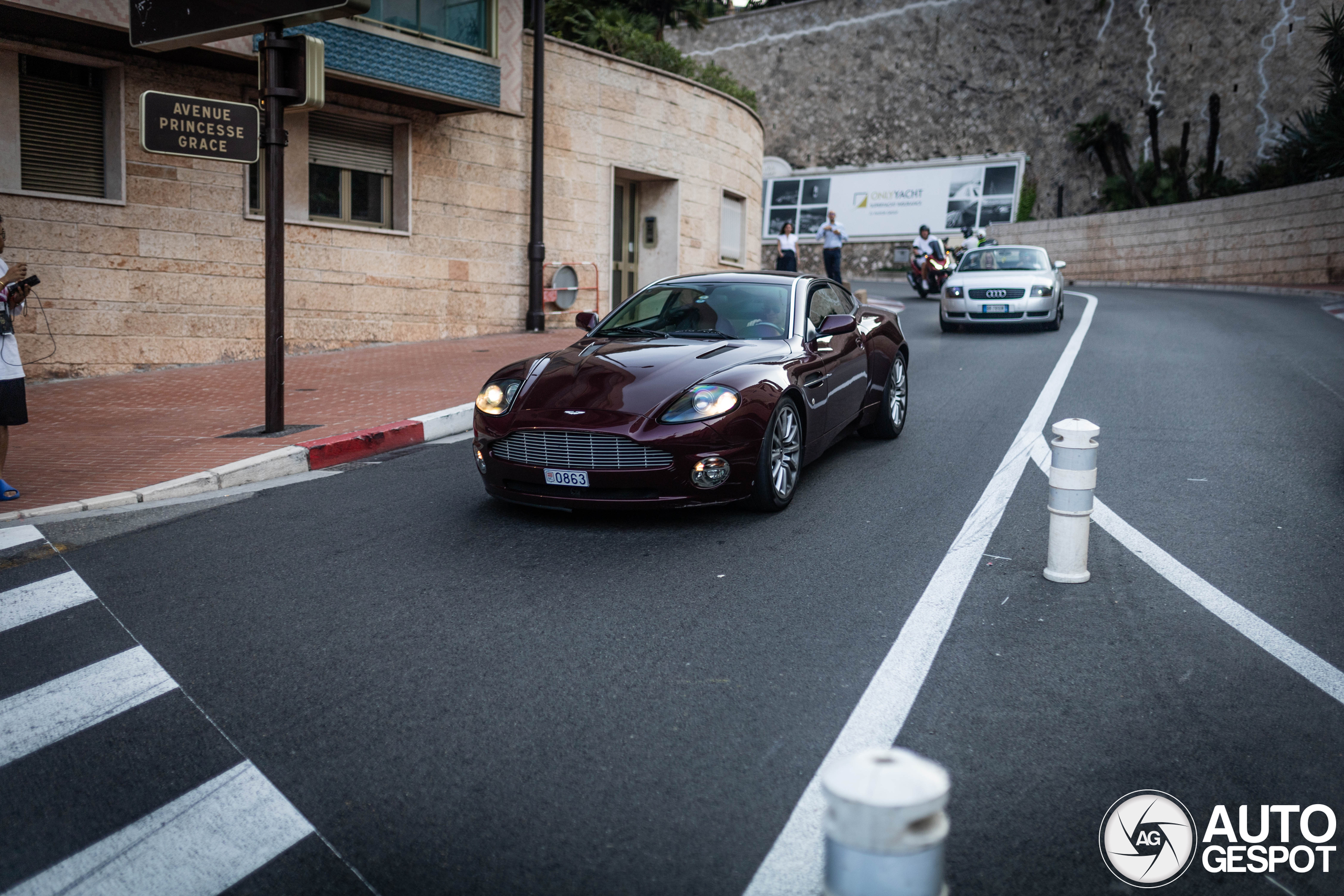 Aston Martin Vanquish