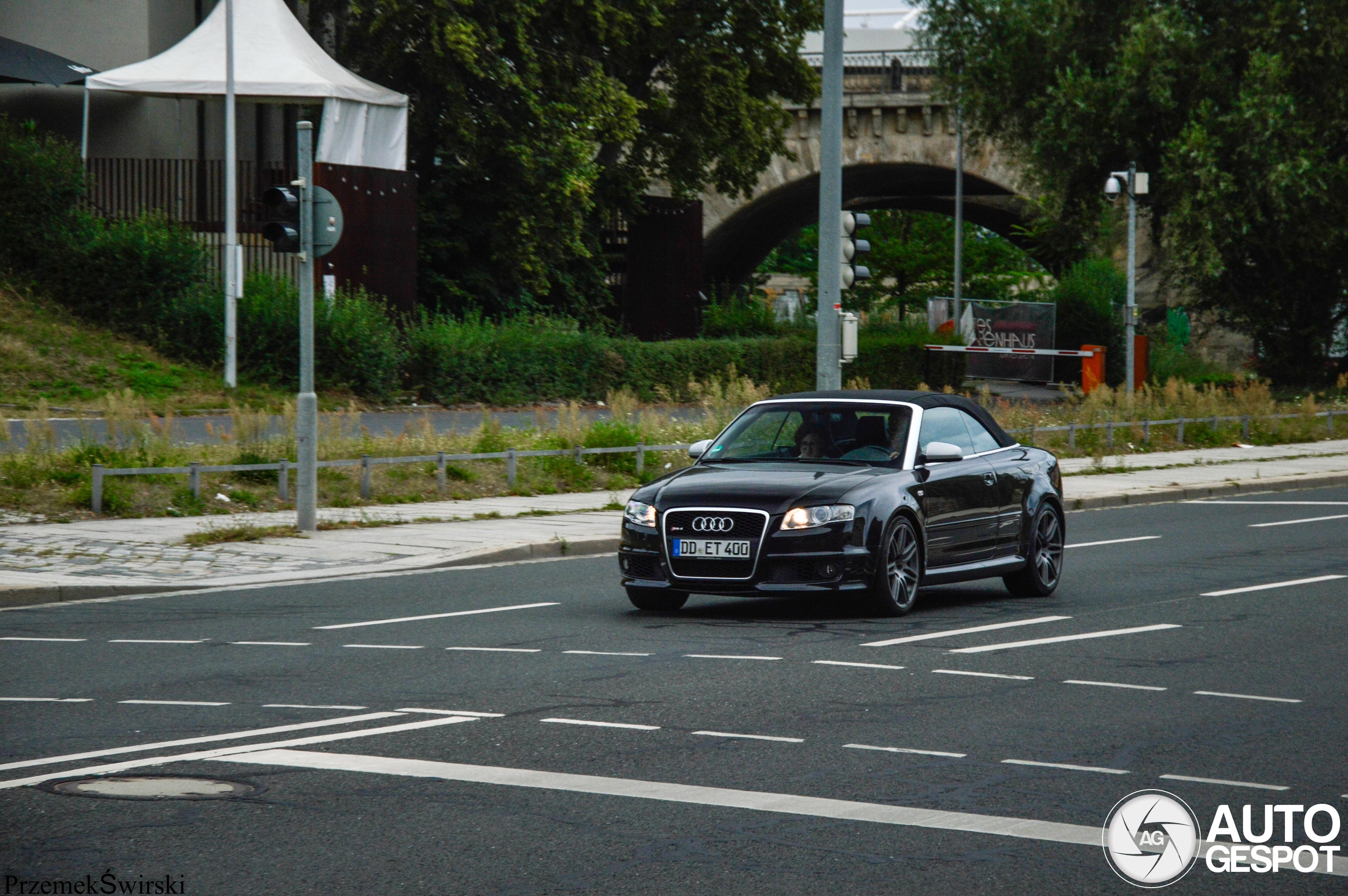 アウディRS4&S4 B5 本国カタログ RS4アバント（アウディ）の歴代モデル・グレード別カタログ