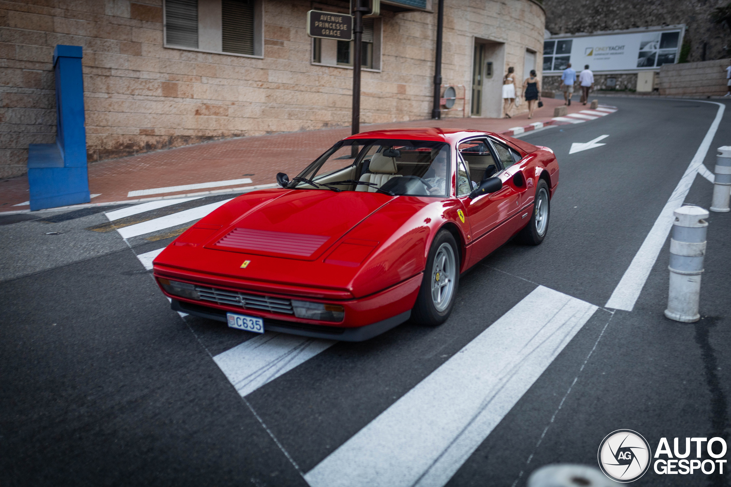 Ferrari 328 GTB