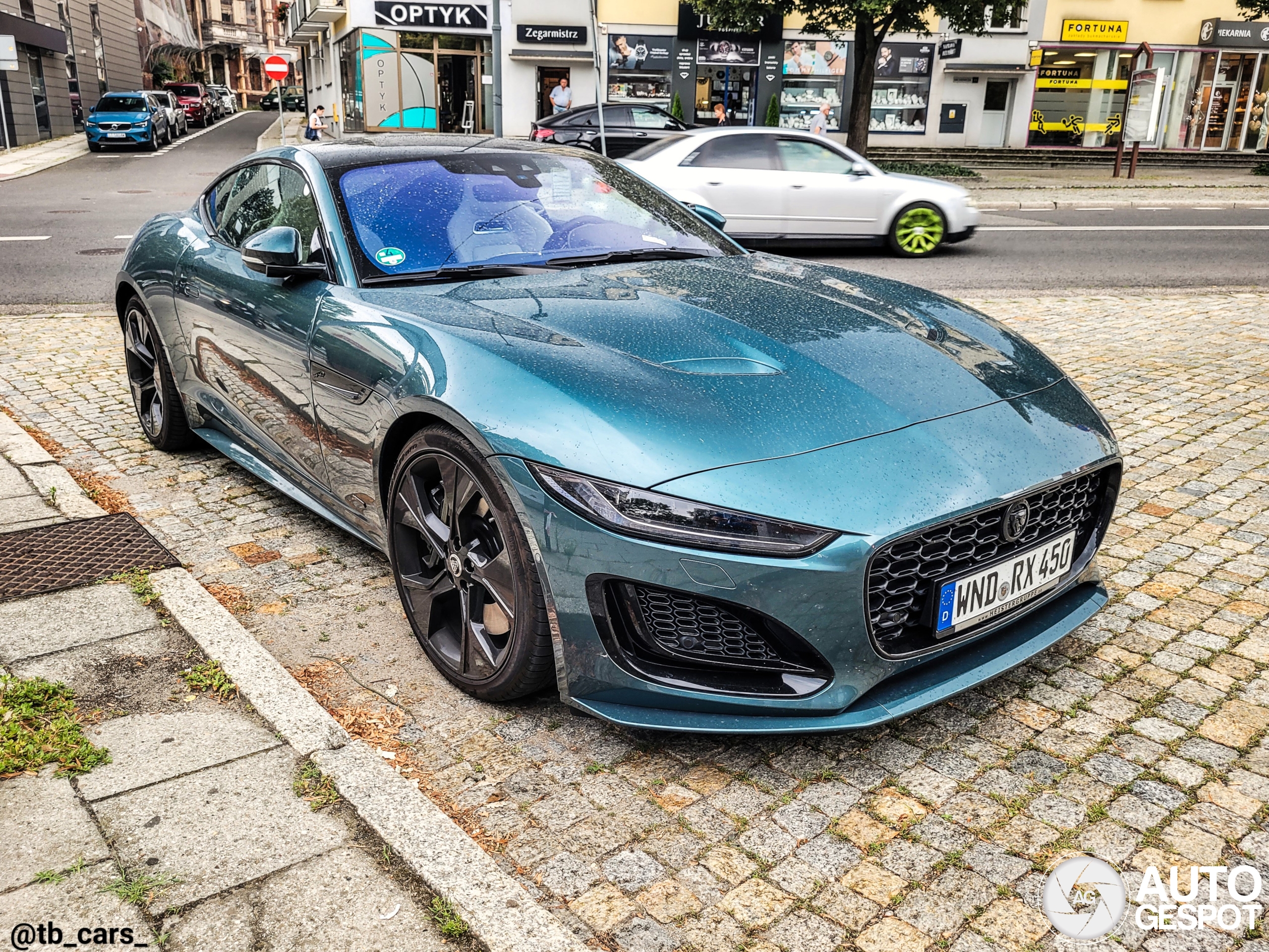 Jaguar F-TYPE P450 75 Coupé