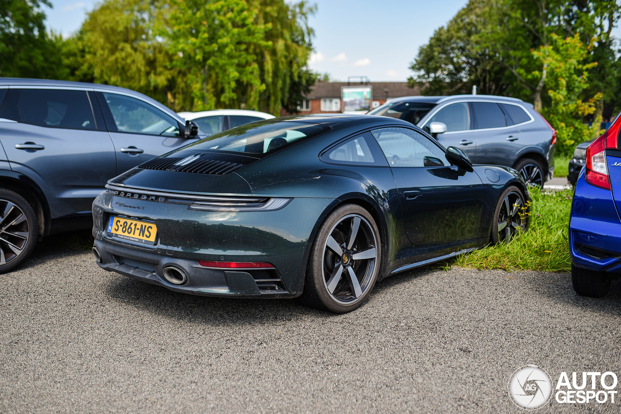 Porsche 992 Carrera 4S