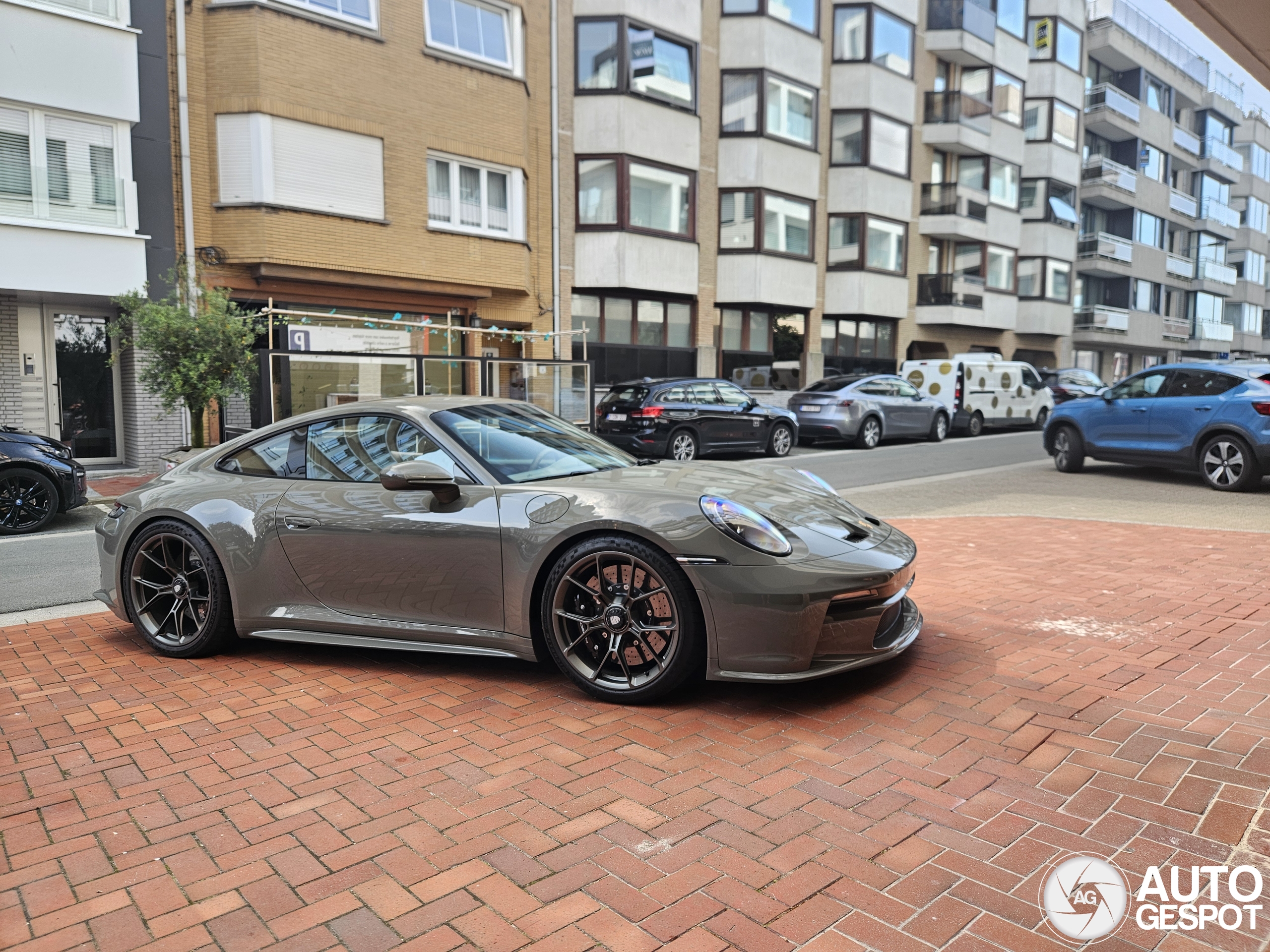 Porsche 992 GT3 Touring