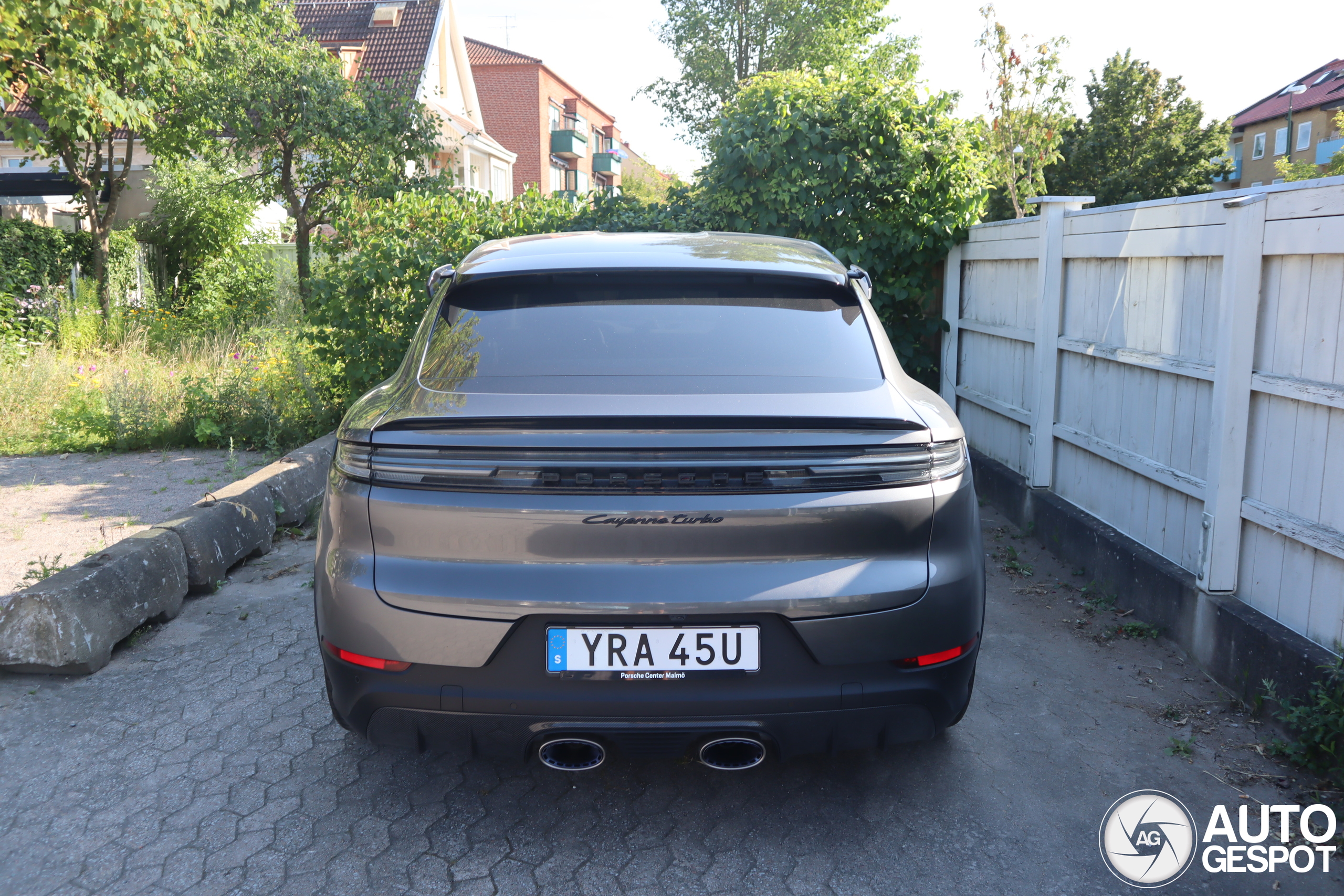 Porsche Cayenne Coupé Turbo E-Hybrid