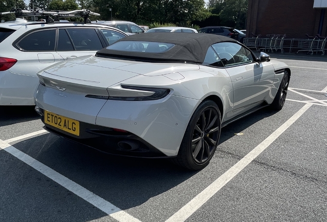 Aston Martin DB11 V8 Volante