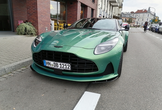 Aston Martin DB12