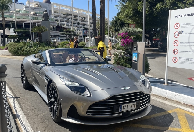 Aston Martin DB12 Volante