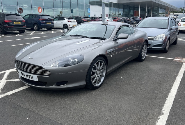 Aston Martin DB9