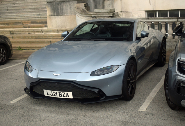 Aston Martin V8 Vantage 2018