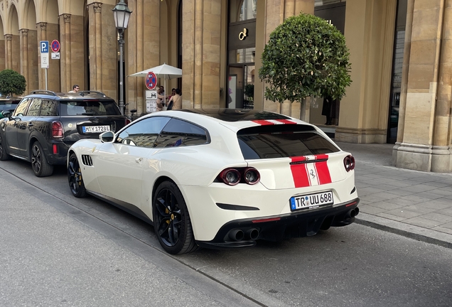 Ferrari GTC4Lusso T