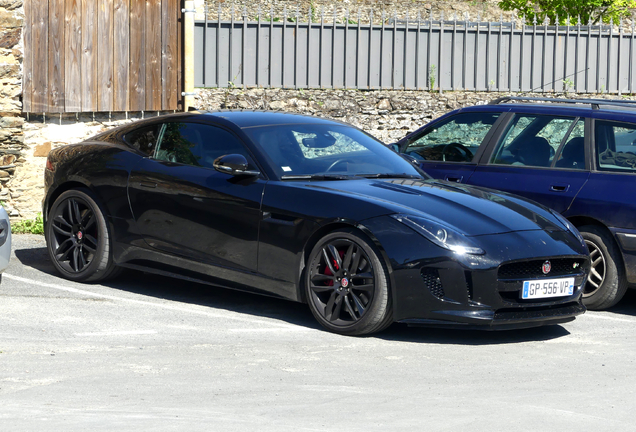 Jaguar F-TYPE R Coupé