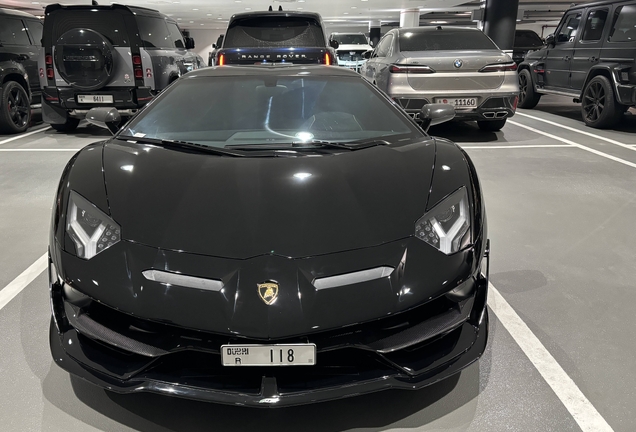 Lamborghini Aventador LP770-4 SVJ