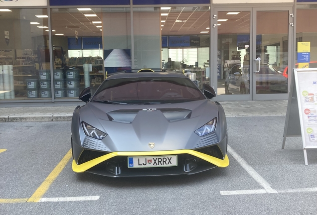 Lamborghini Huracán LP640-2 STO