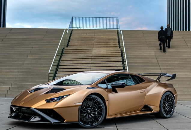 Lamborghini Huracán LP640-2 STO