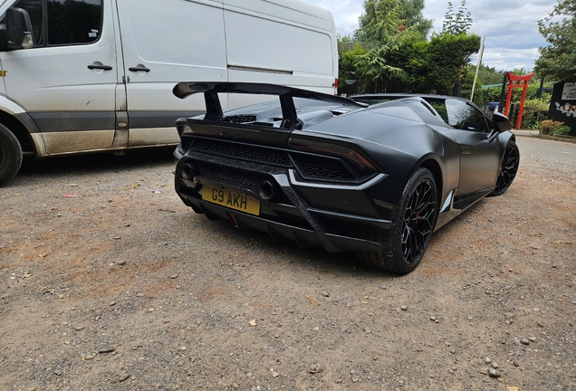 Lamborghini Huracán LP640-4 Performante Spyder