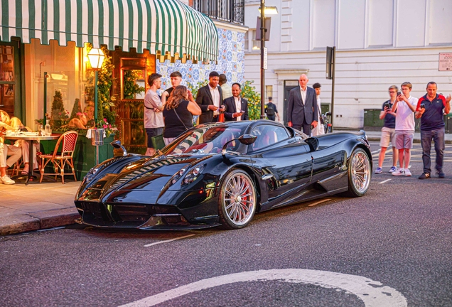 Pagani Huayra Roadster