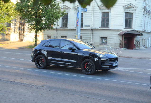 Porsche 95B Macan GTS MkIII