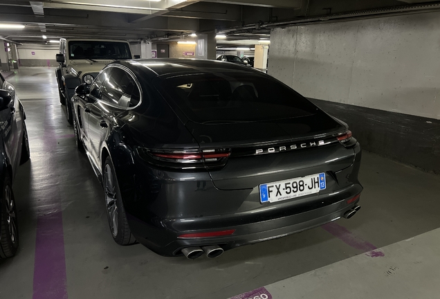 Porsche 971 Panamera Turbo S E-Hybrid