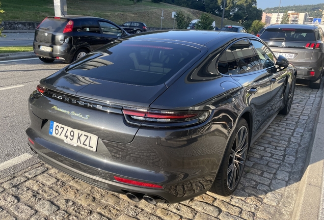 Porsche 971 Panamera Turbo S E-Hybrid