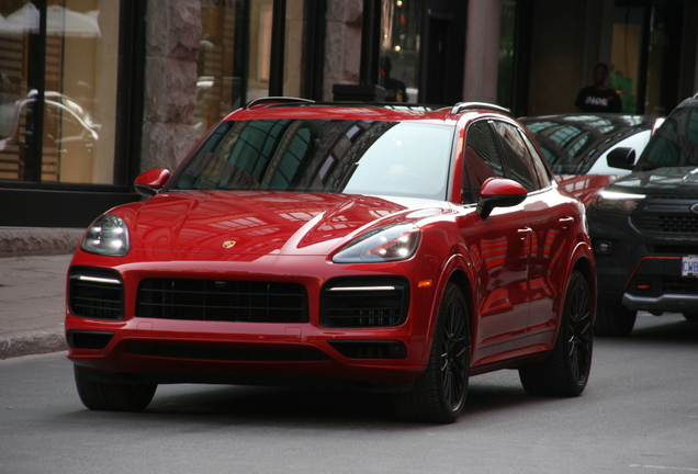 Porsche 9YA Cayenne GTS