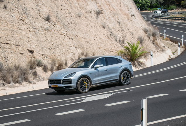 Porsche Cayenne Coupé Turbo S E-Hybrid