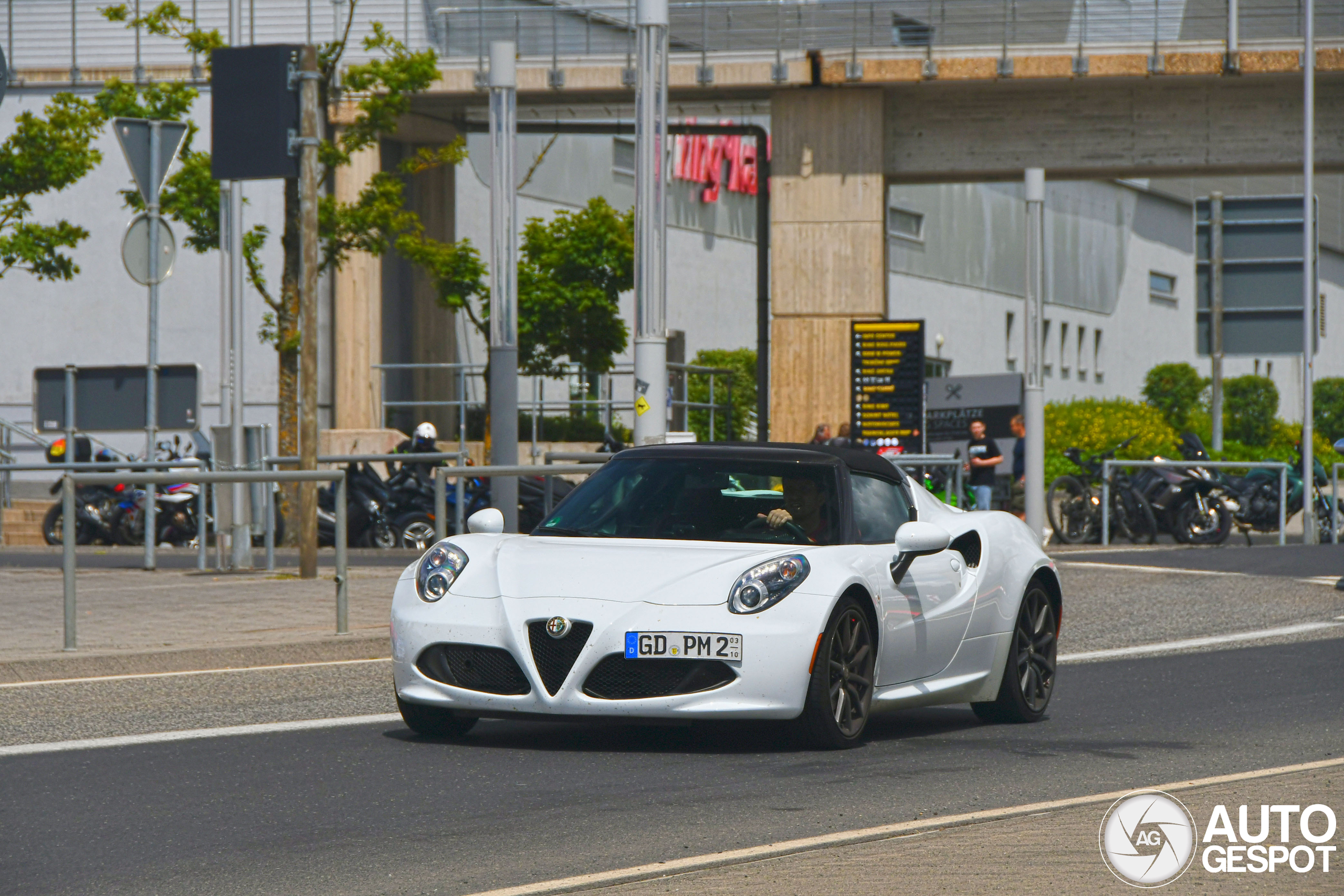 Alfa Romeo 4C Spider