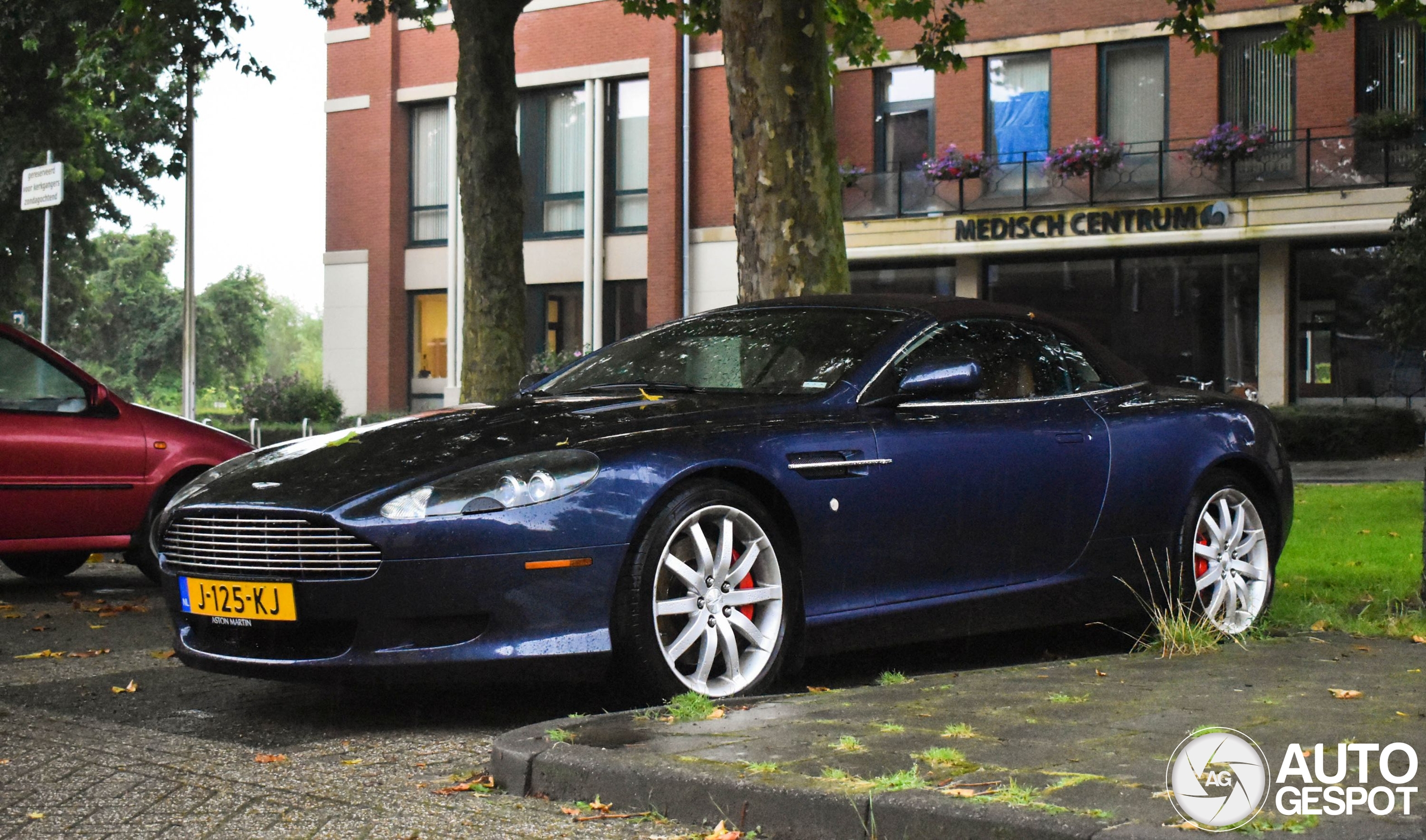 Aston Martin DB9 Volante