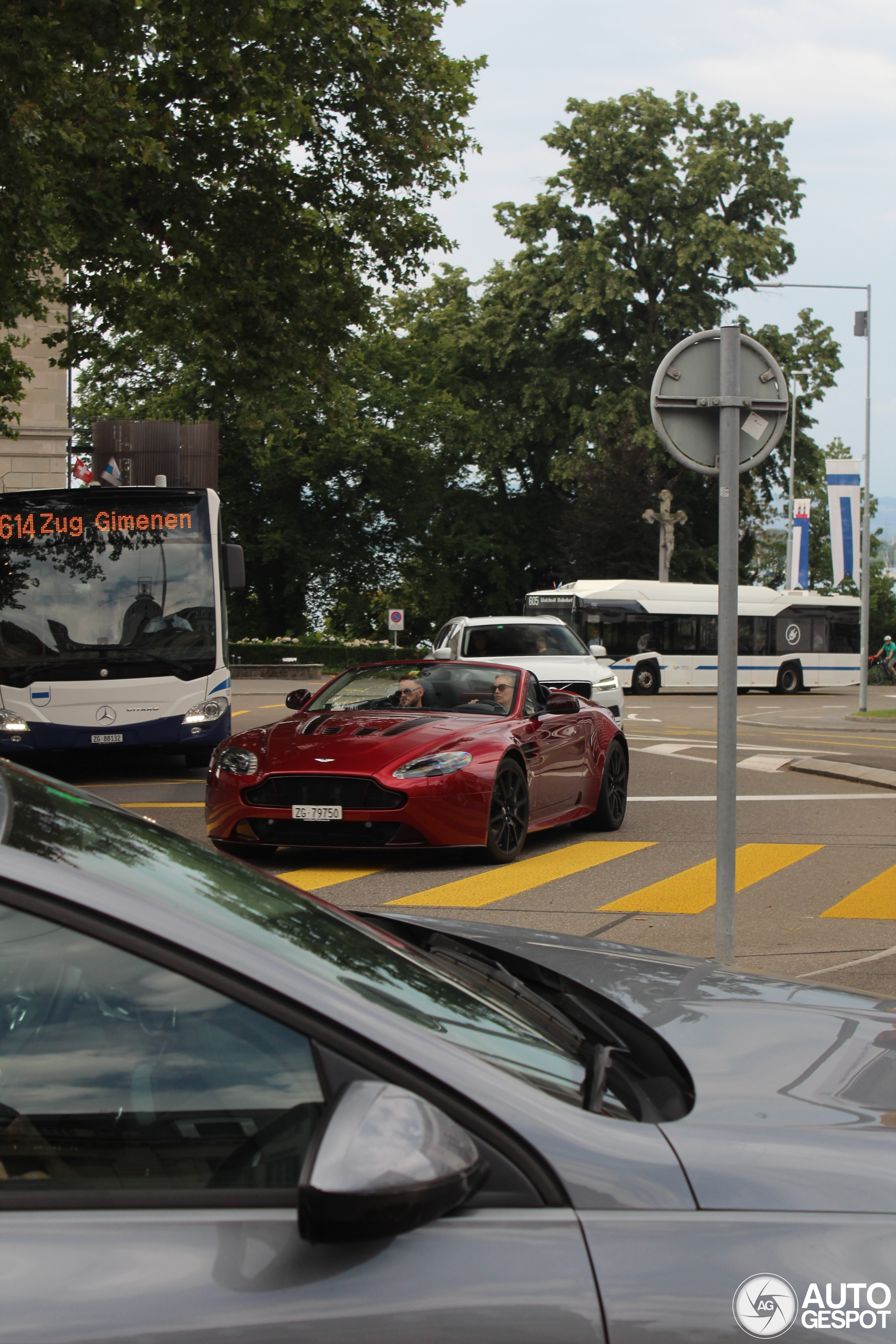 Aston Martin V12 Vantage S Roadster