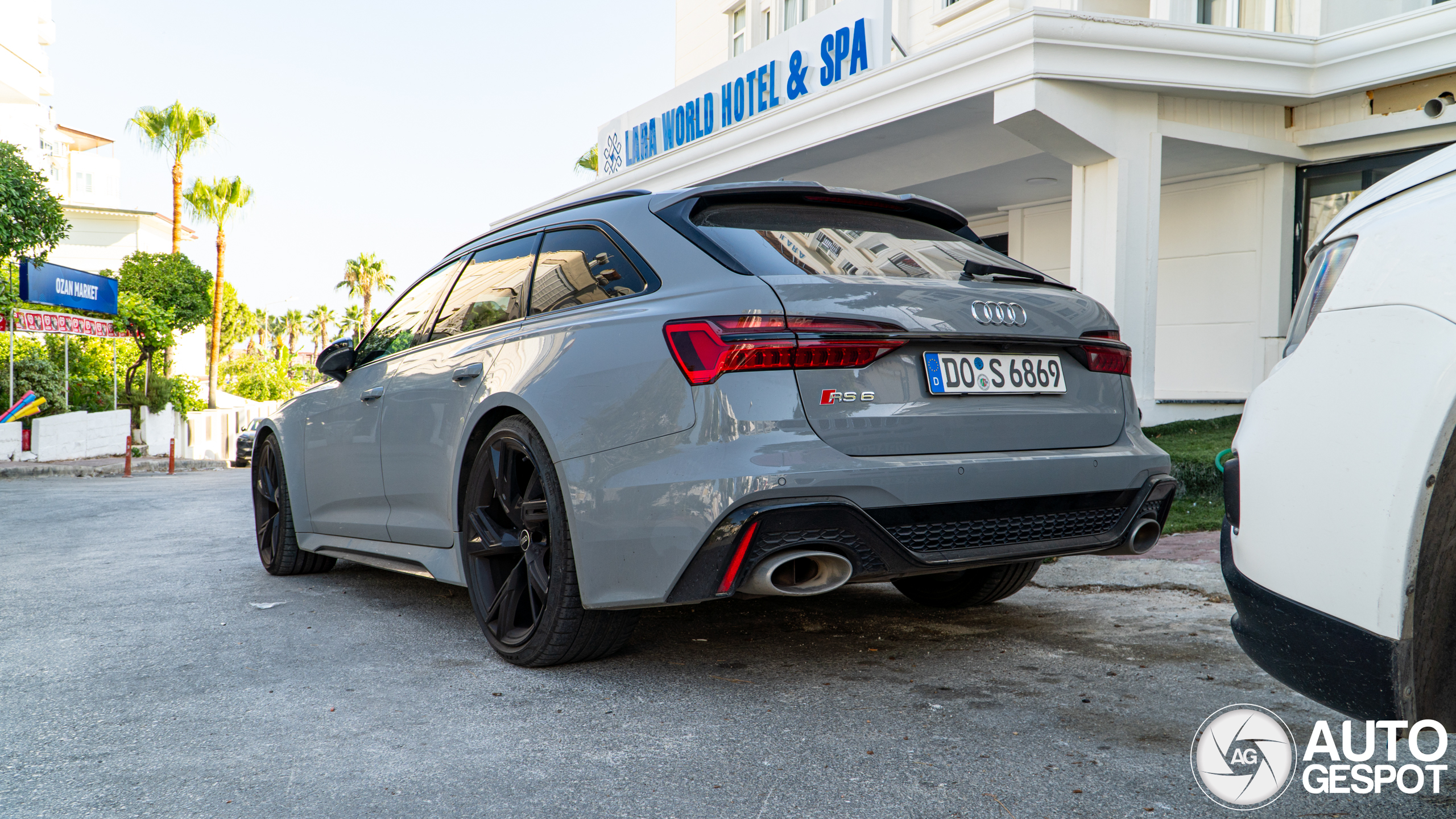 Audi RS6 Avant C8