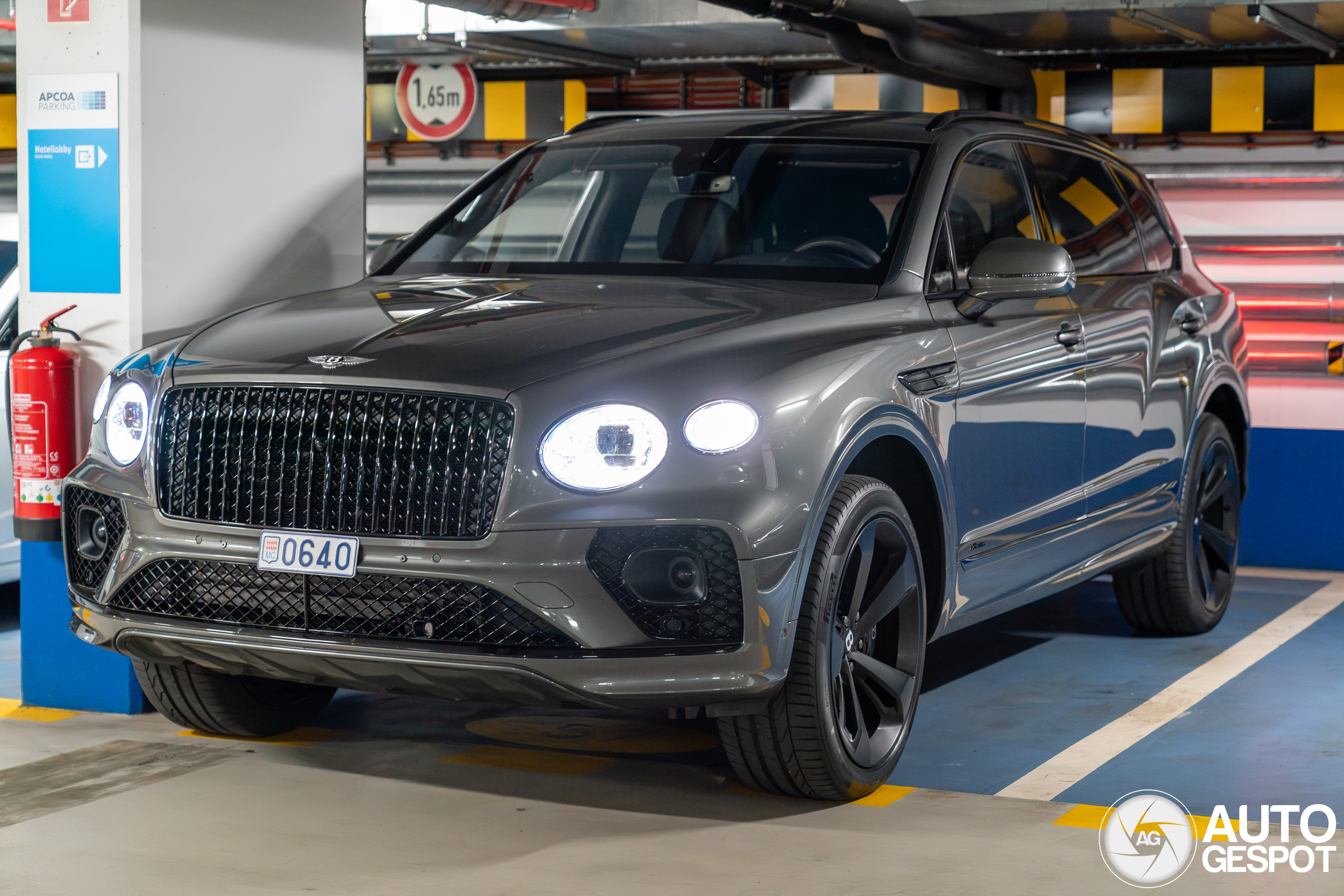 Bentley Bentayga Azure EWB First Edition