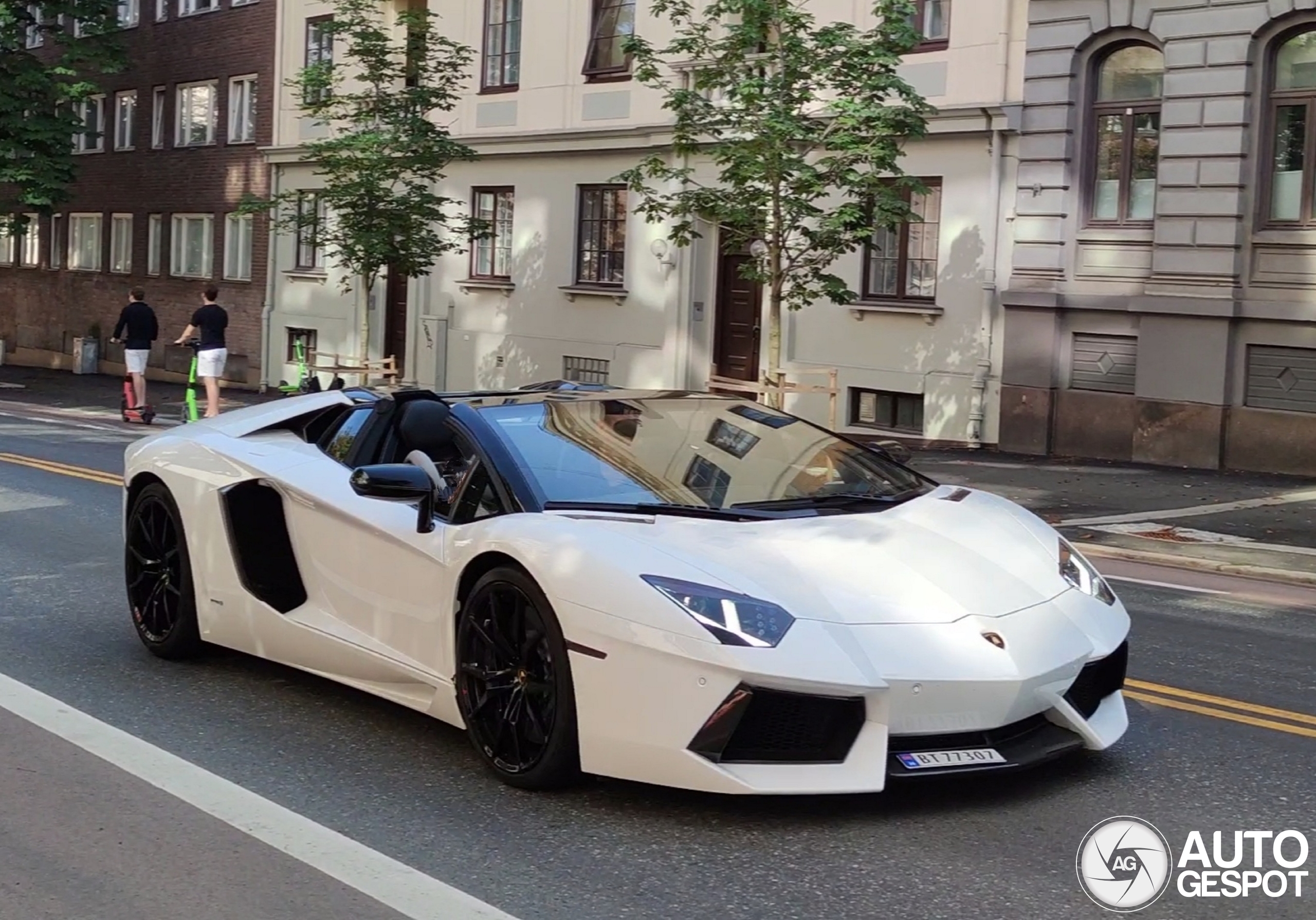 Lamborghini Aventador LP700-4 Roadster