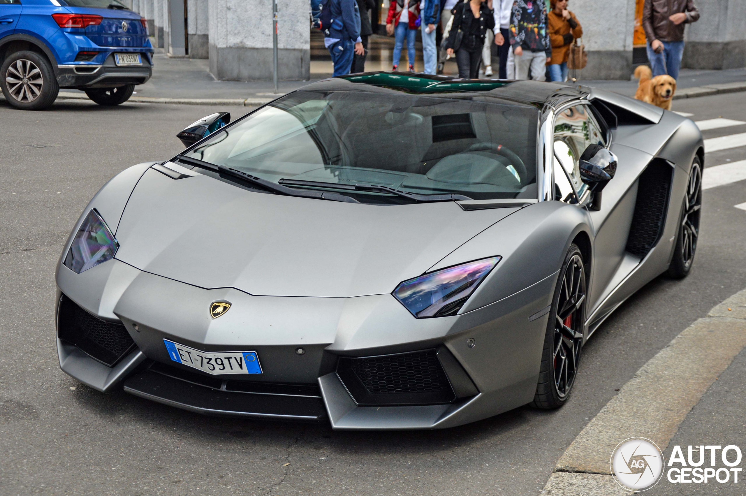 Lamborghini Aventador LP700-4 Roadster