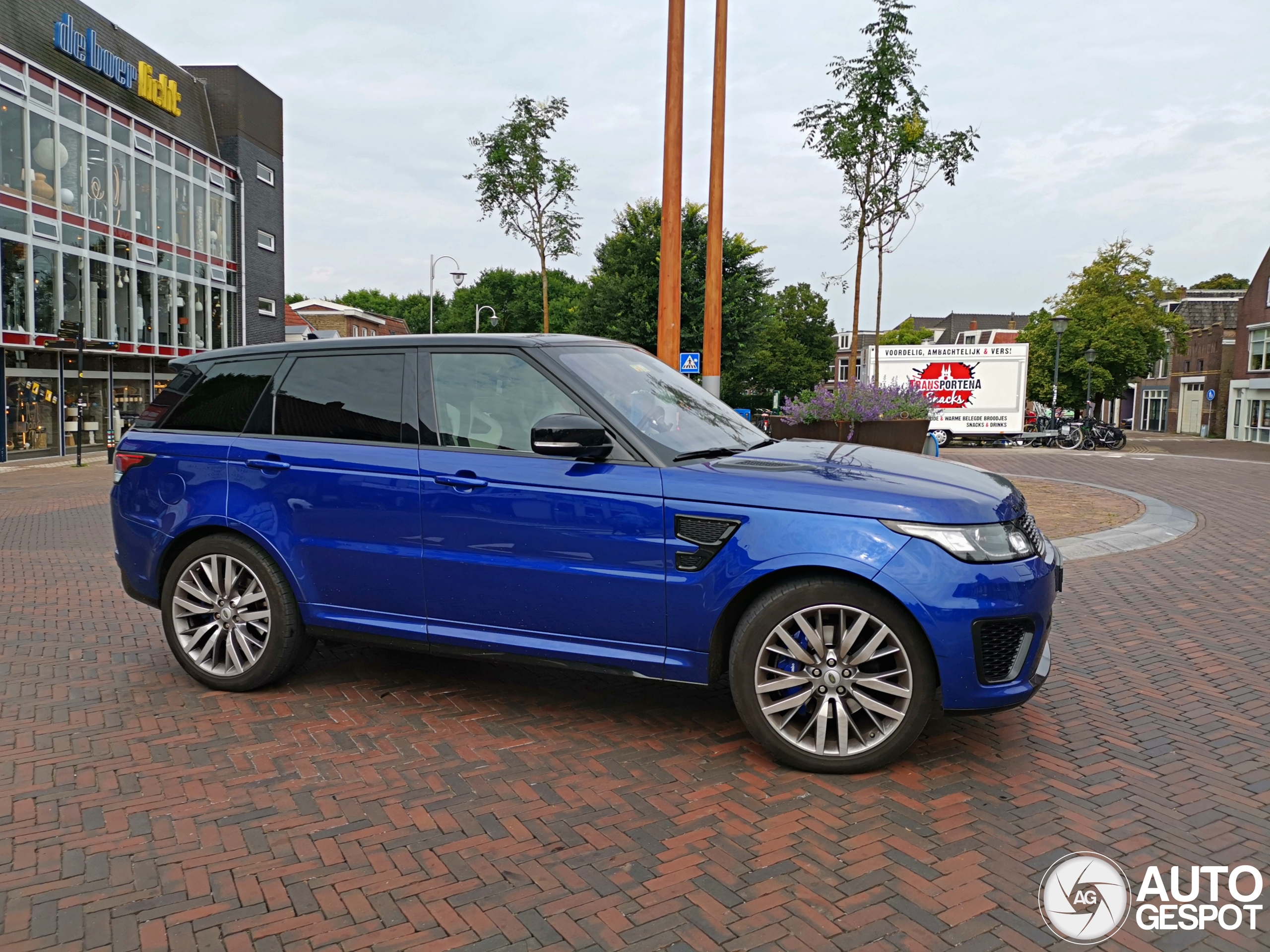 Land Rover Range Rover Sport SVR