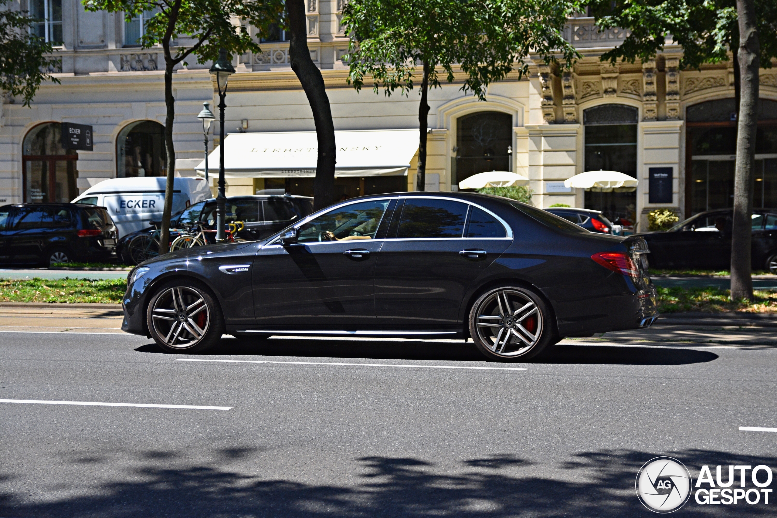 Mercedes-AMG E 63 S W213