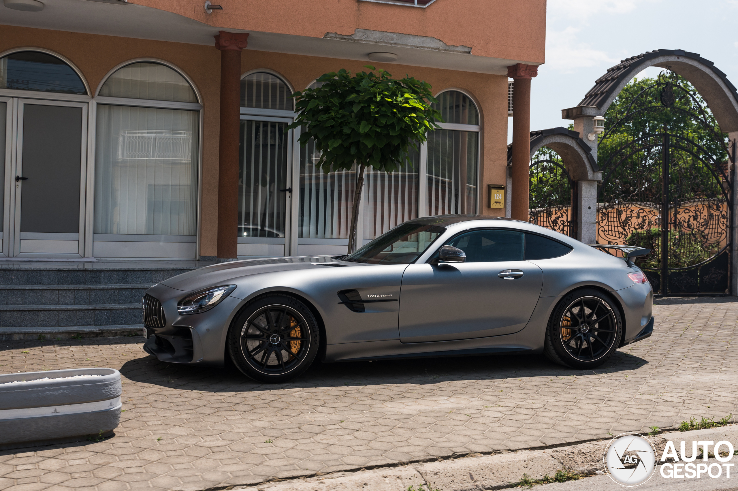 Mercedes-AMG GT R C190