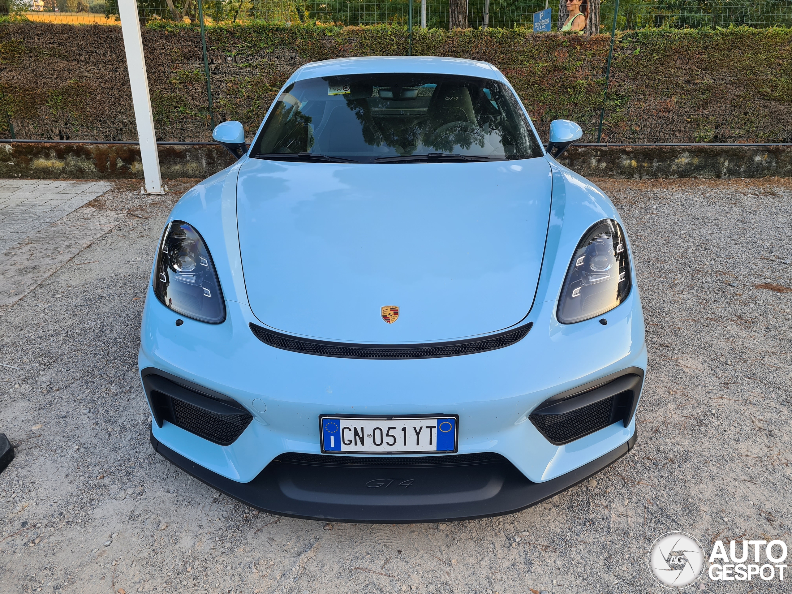 Porsche 718 Cayman GT4