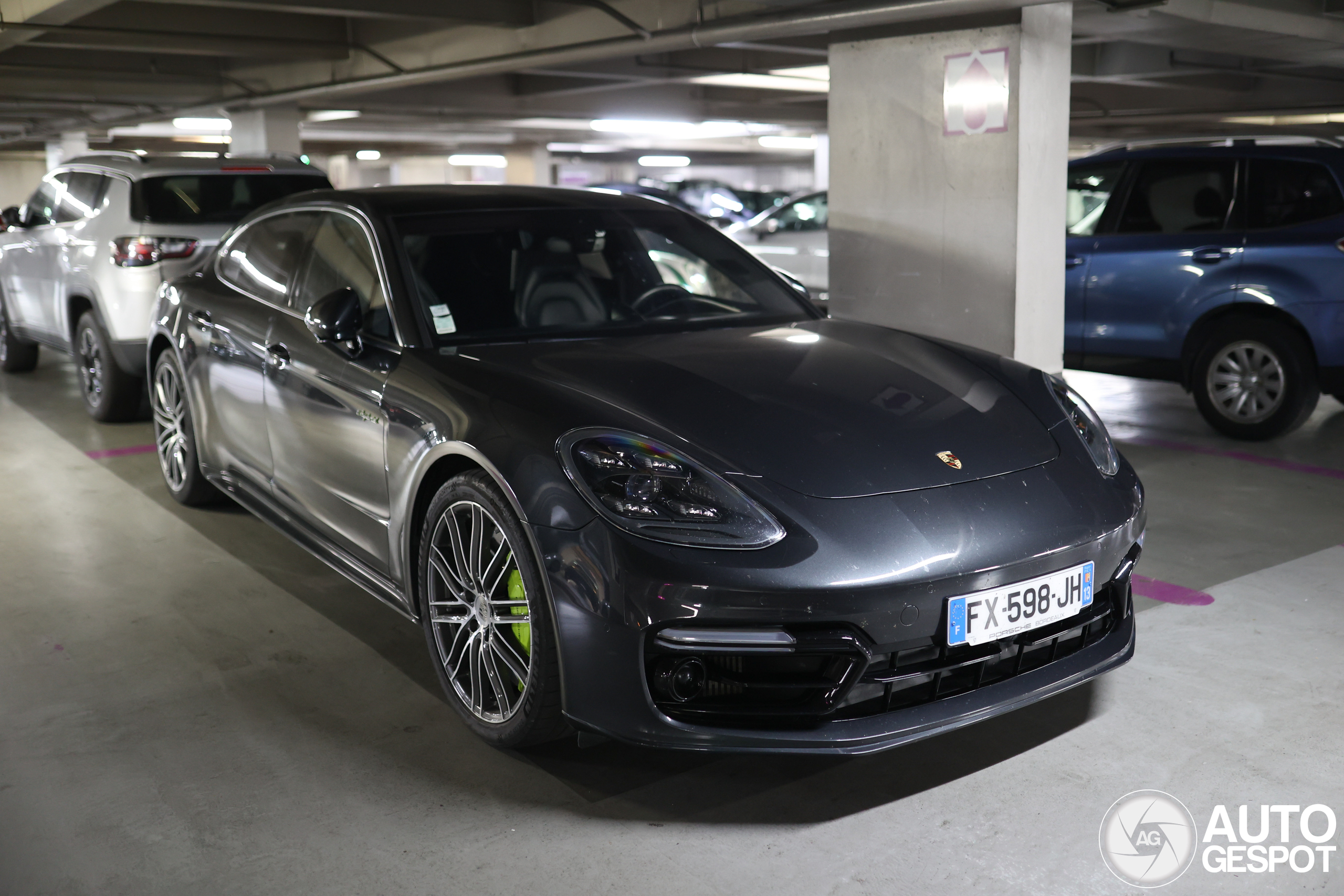 Porsche 971 Panamera Turbo S E-Hybrid