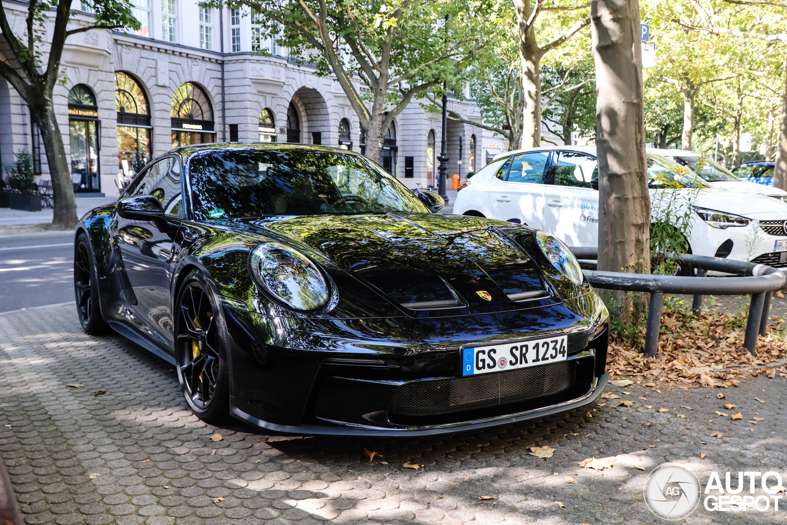 Porsche 992 GT3 Touring