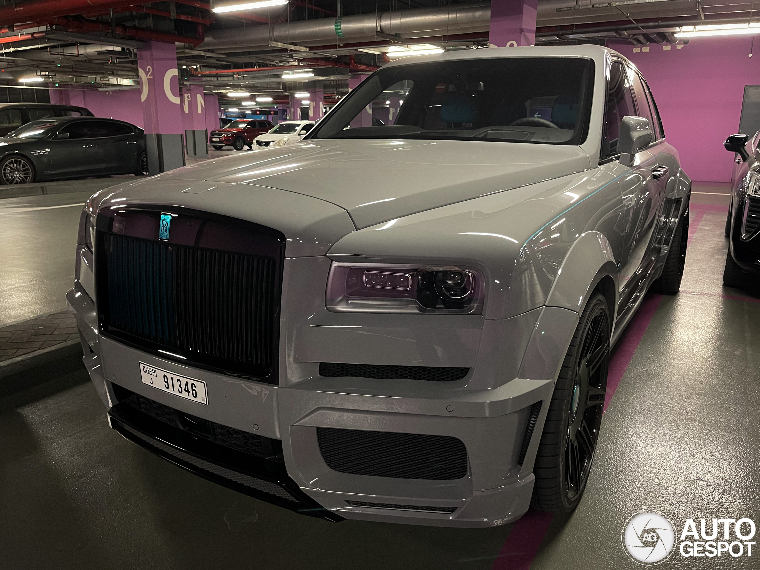 Rolls-Royce Cullinan Black Badge Spofec Overdose