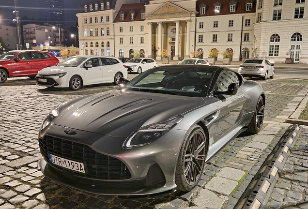 Aston Martin DB12