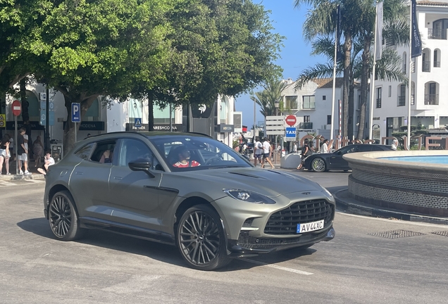 Aston Martin DBX707