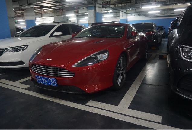 Aston Martin Virage 2011